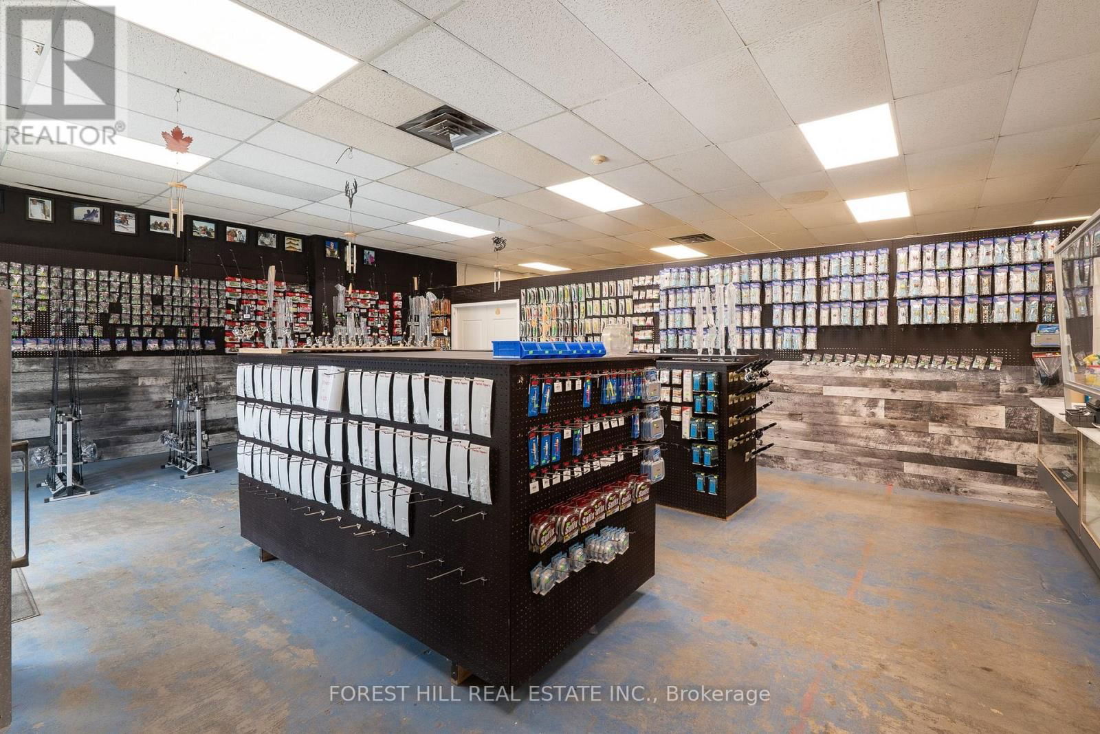 2024 DUFFERIN AVENUE Image 12