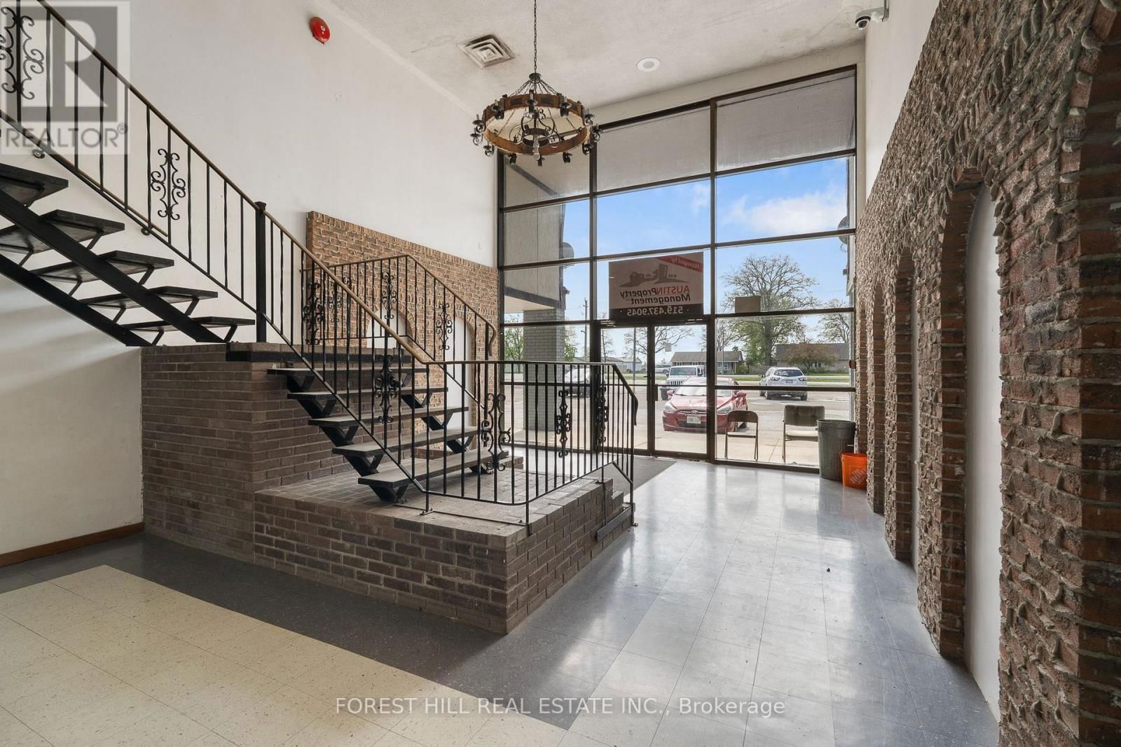 2024 DUFFERIN AVENUE Image 14