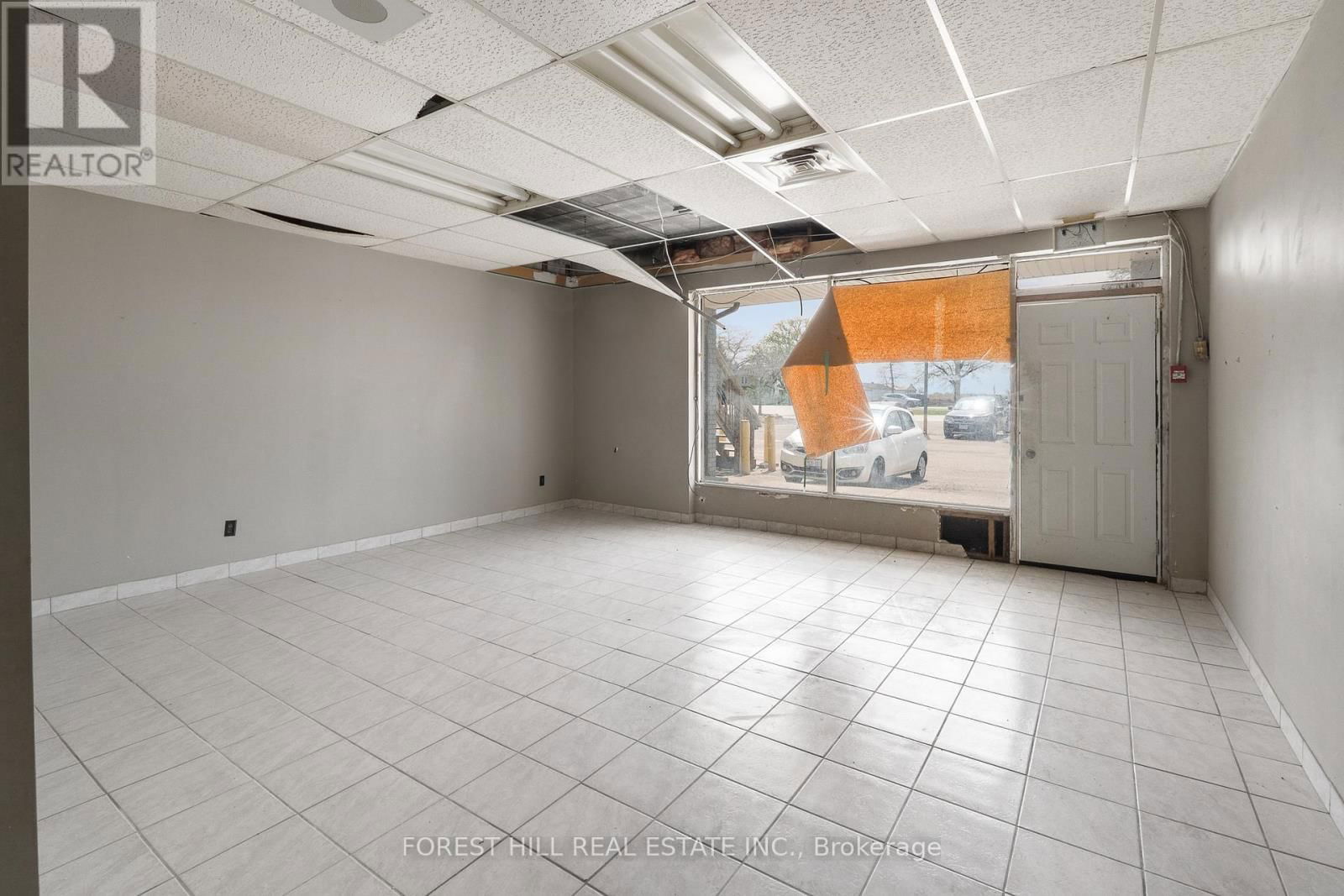 2024 DUFFERIN AVENUE Image 16