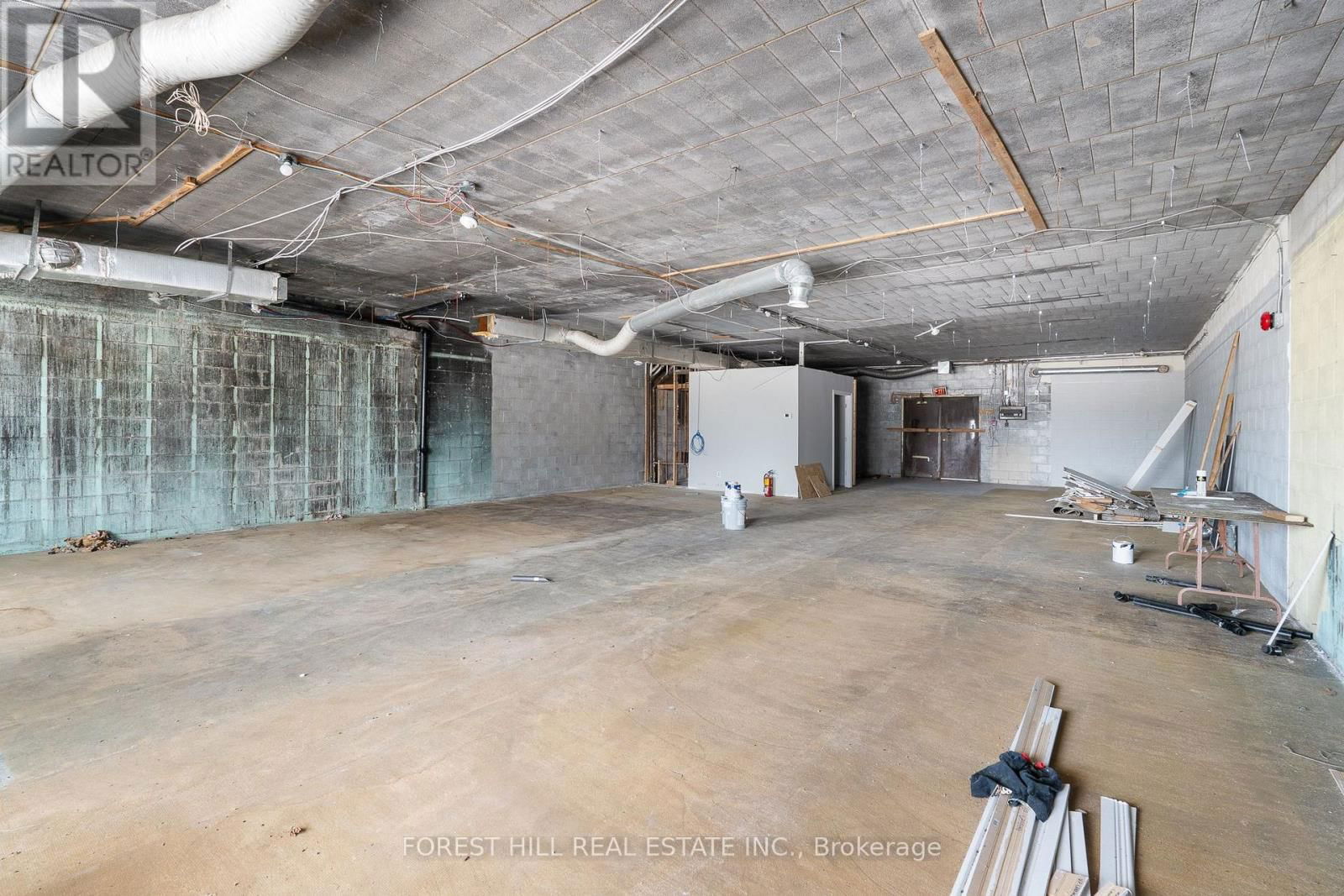 2024 DUFFERIN AVENUE Image 20