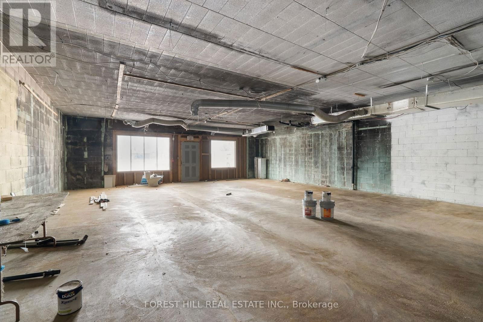 2024 DUFFERIN AVENUE Image 21