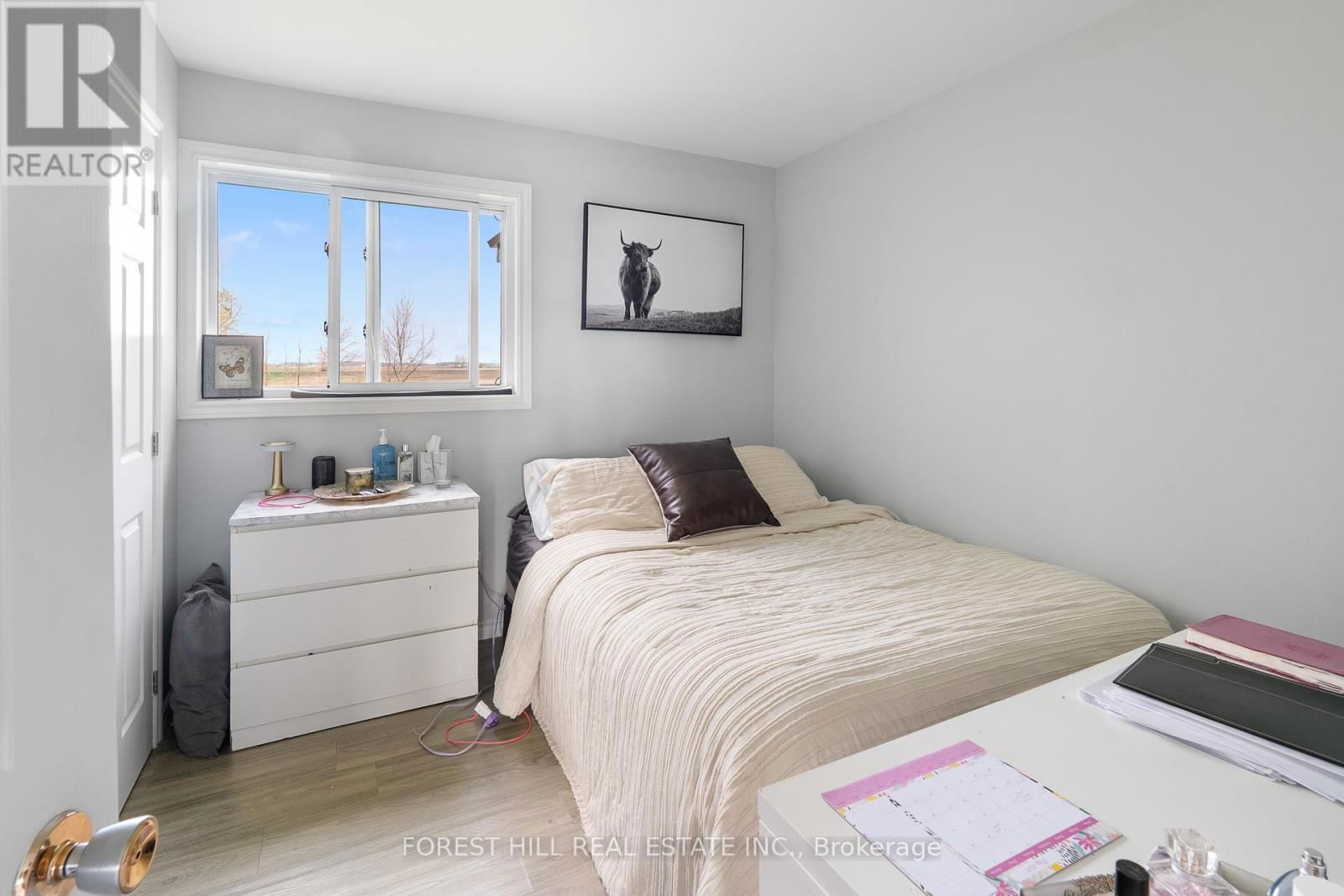 2024 DUFFERIN AVENUE Image 24