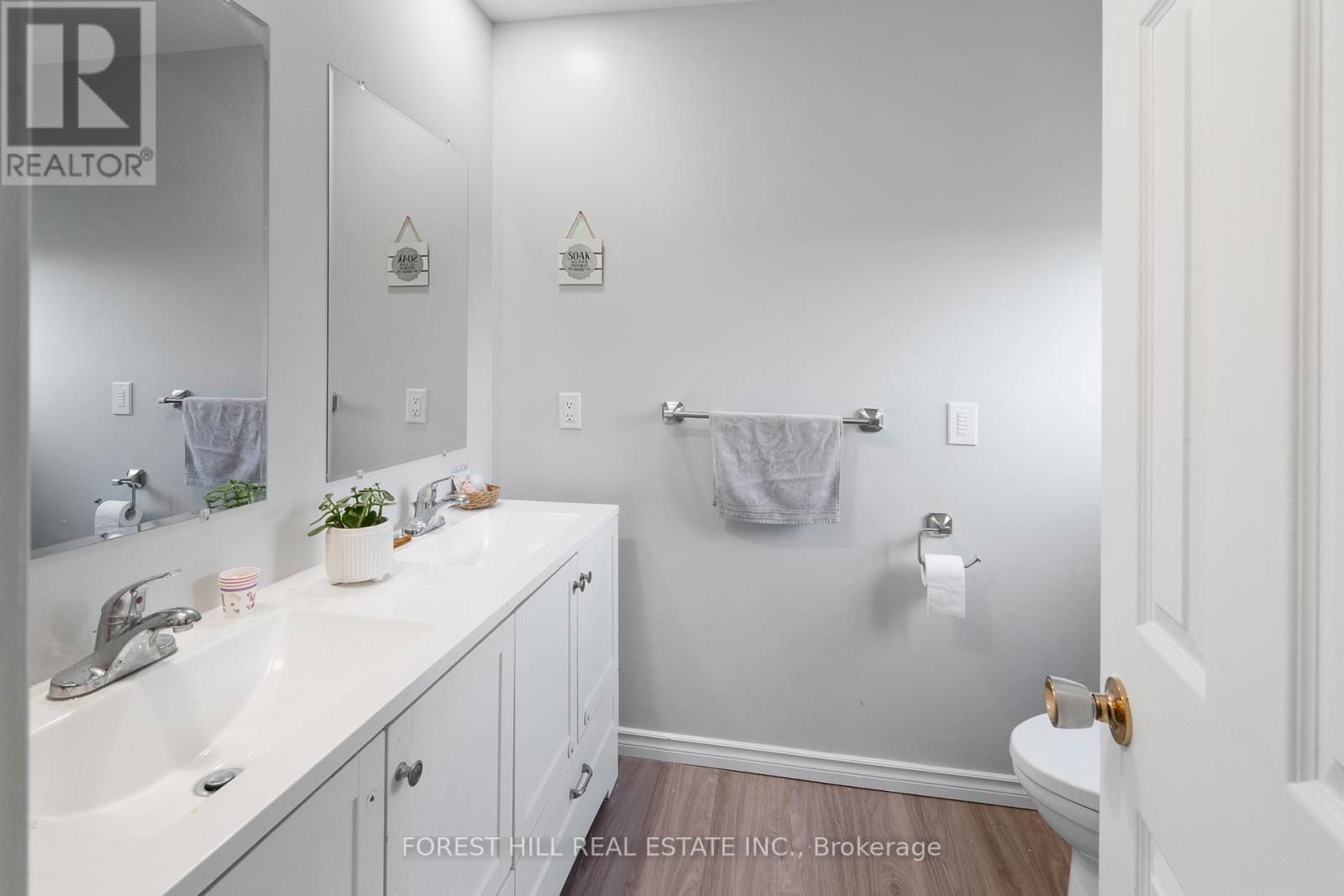 2024 DUFFERIN AVENUE Image 34