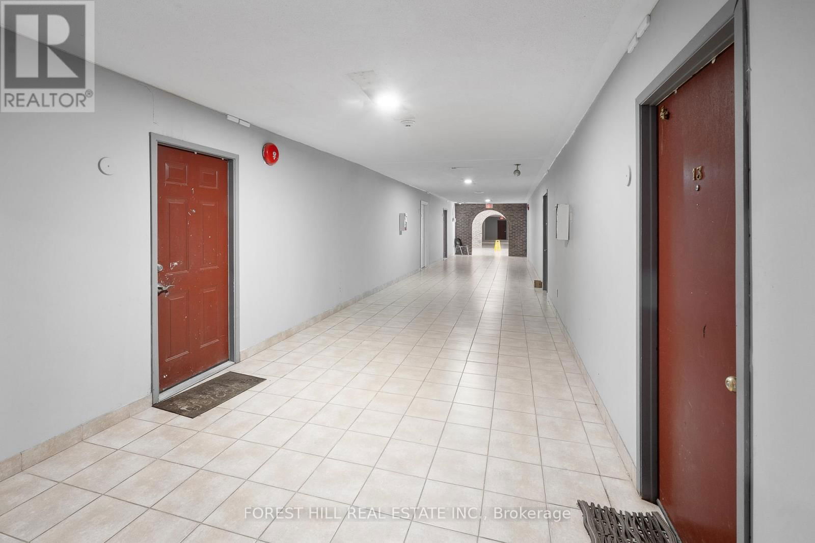 2024 DUFFERIN AVENUE Image 37