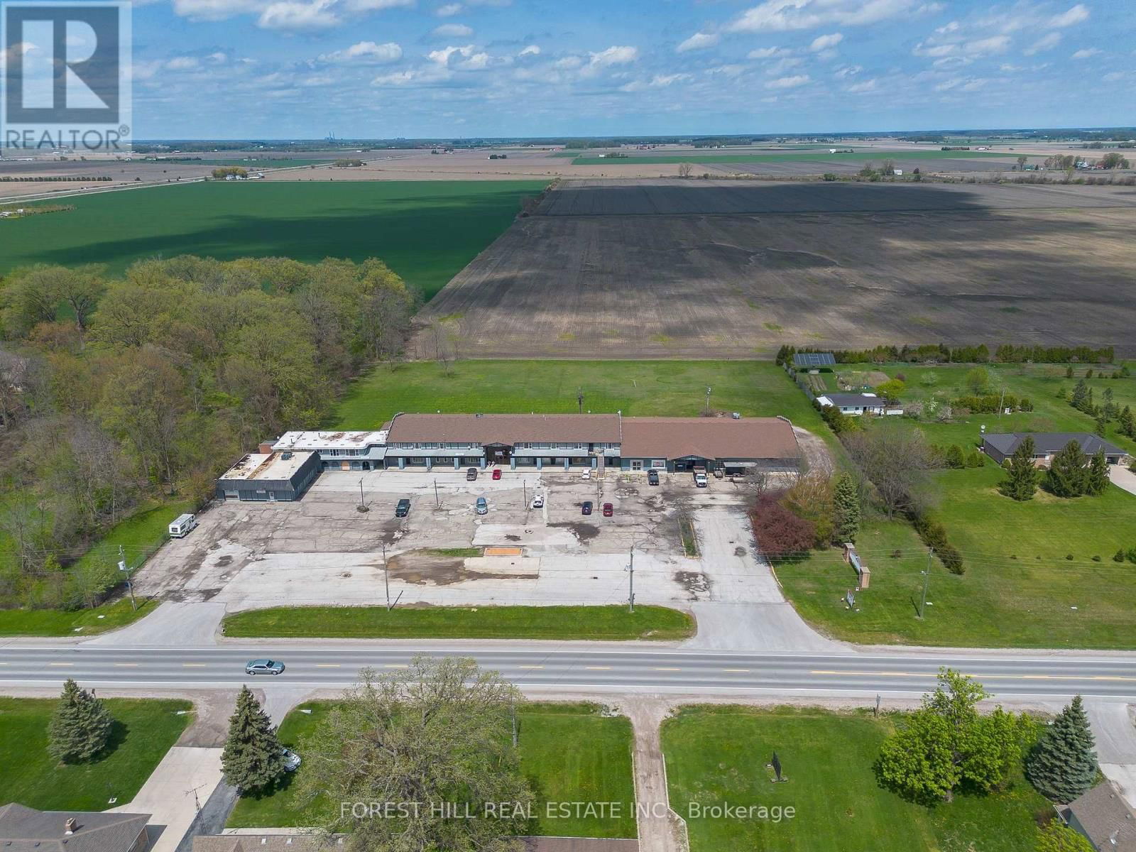 2024 DUFFERIN AVENUE Image 1