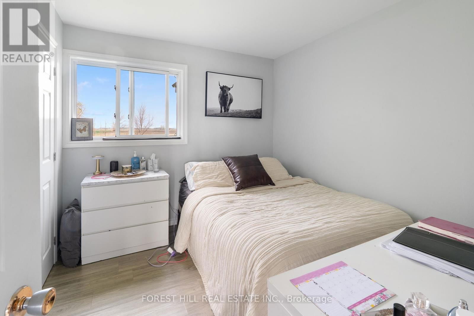 2024 DUFFERIN AVENUE Image 24