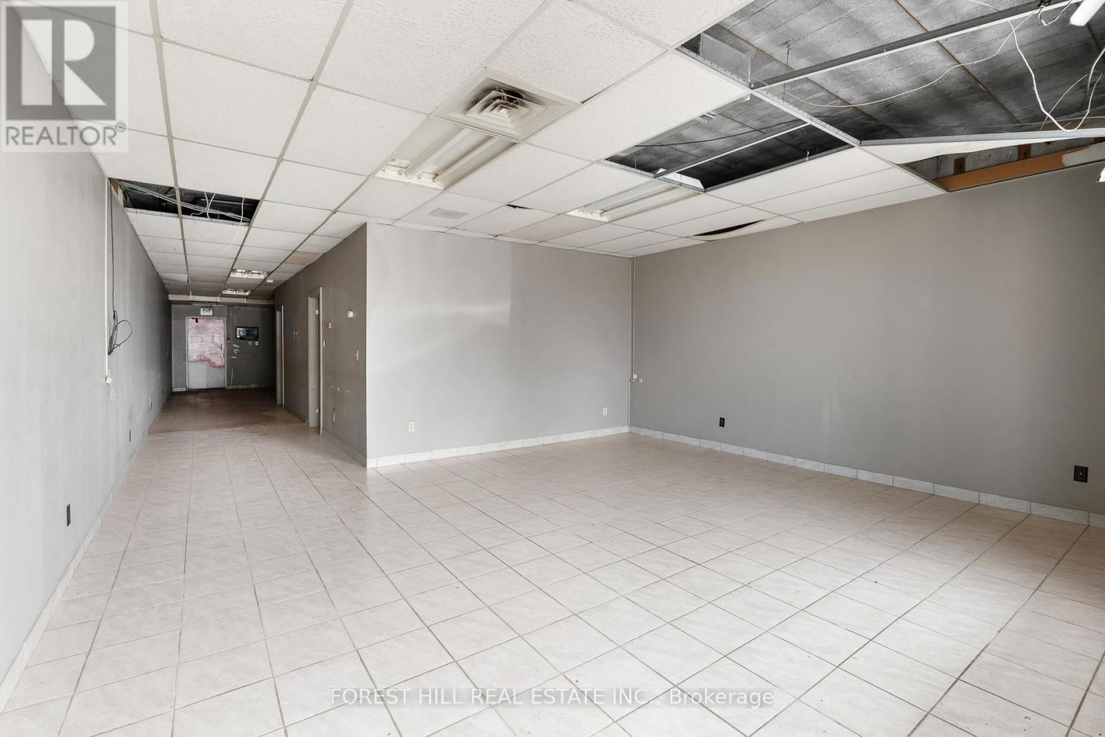 2024 DUFFERIN AVENUE Image 15