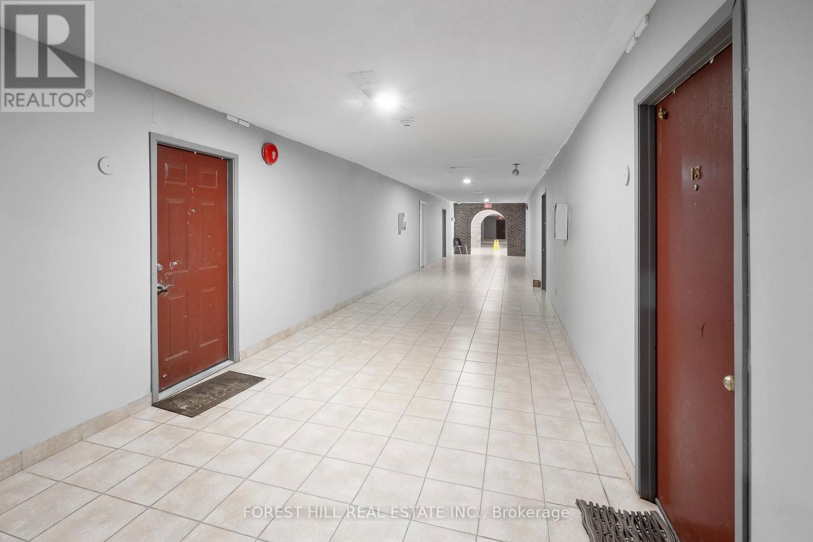 2024 DUFFERIN AVENUE Image 37