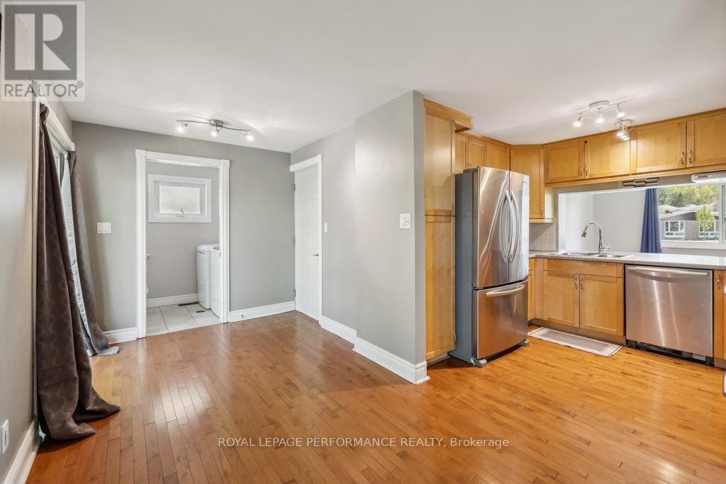 2045 DEERHURST COURT Image 13