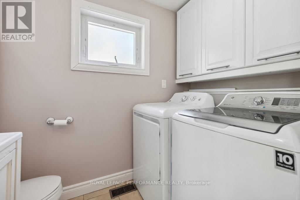 2045 DEERHURST COURT Image 23