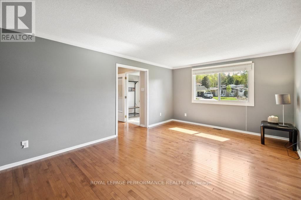 2045 DEERHURST COURT Image 25