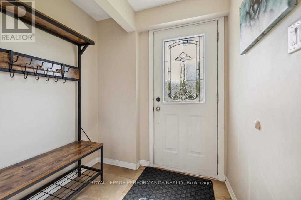 2045 DEERHURST COURT Image 3