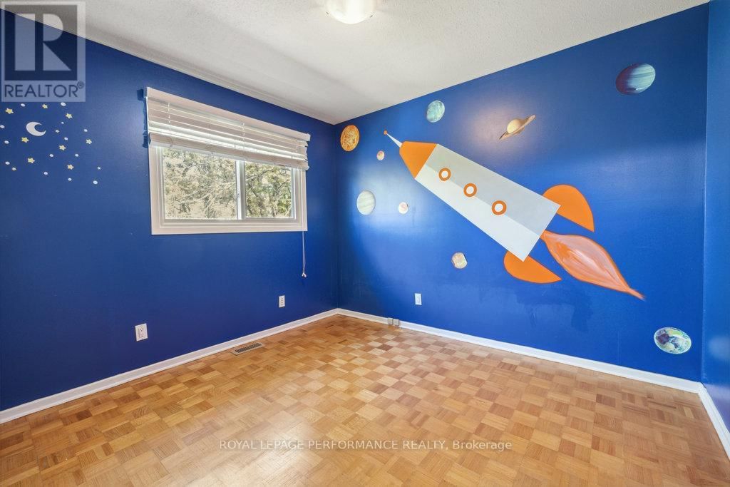 2045 DEERHURST COURT Image 35