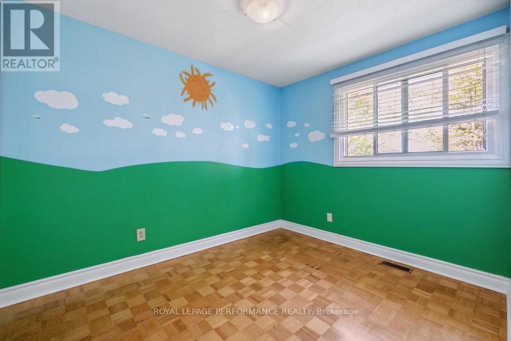 2045 DEERHURST COURT Image 37