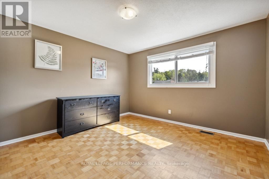 2045 DEERHURST COURT Image 40