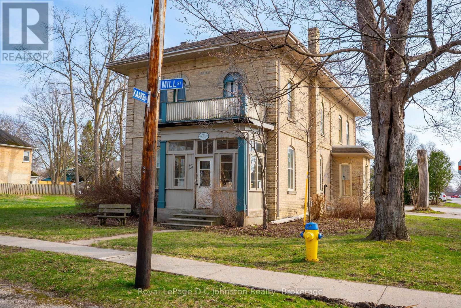 490 MILL STREET Image 12