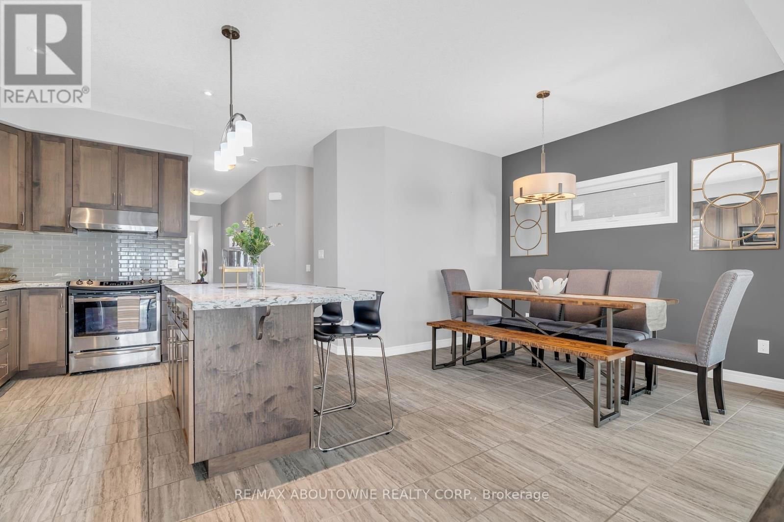 175 DALLAN DRIVE Image 10