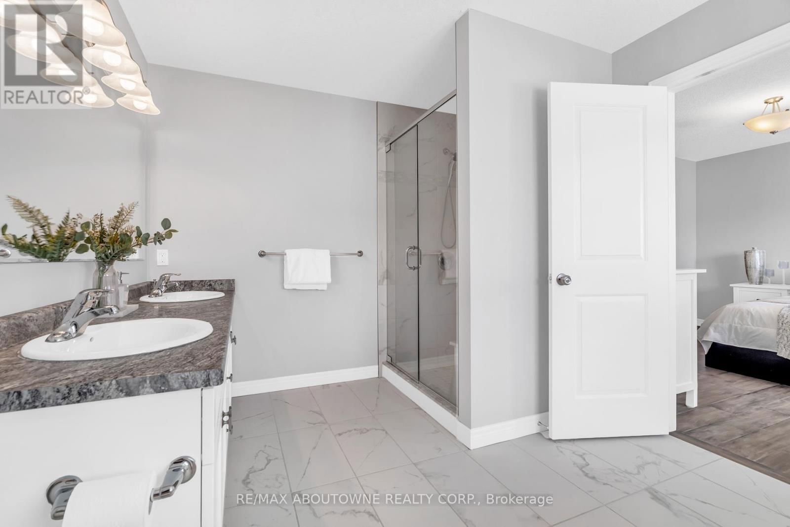 175 DALLAN DRIVE Image 28