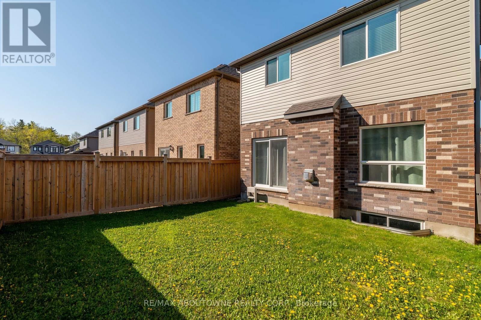 175 DALLAN DRIVE Image 31