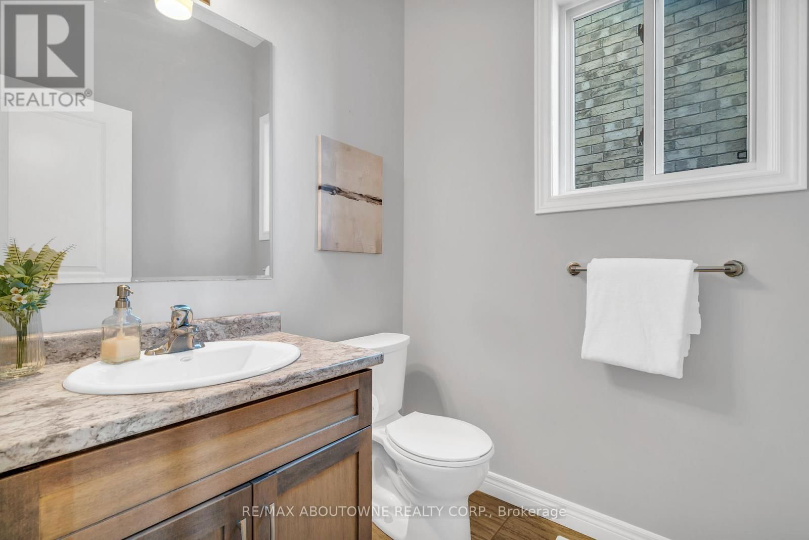 175 DALLAN DRIVE Image 5