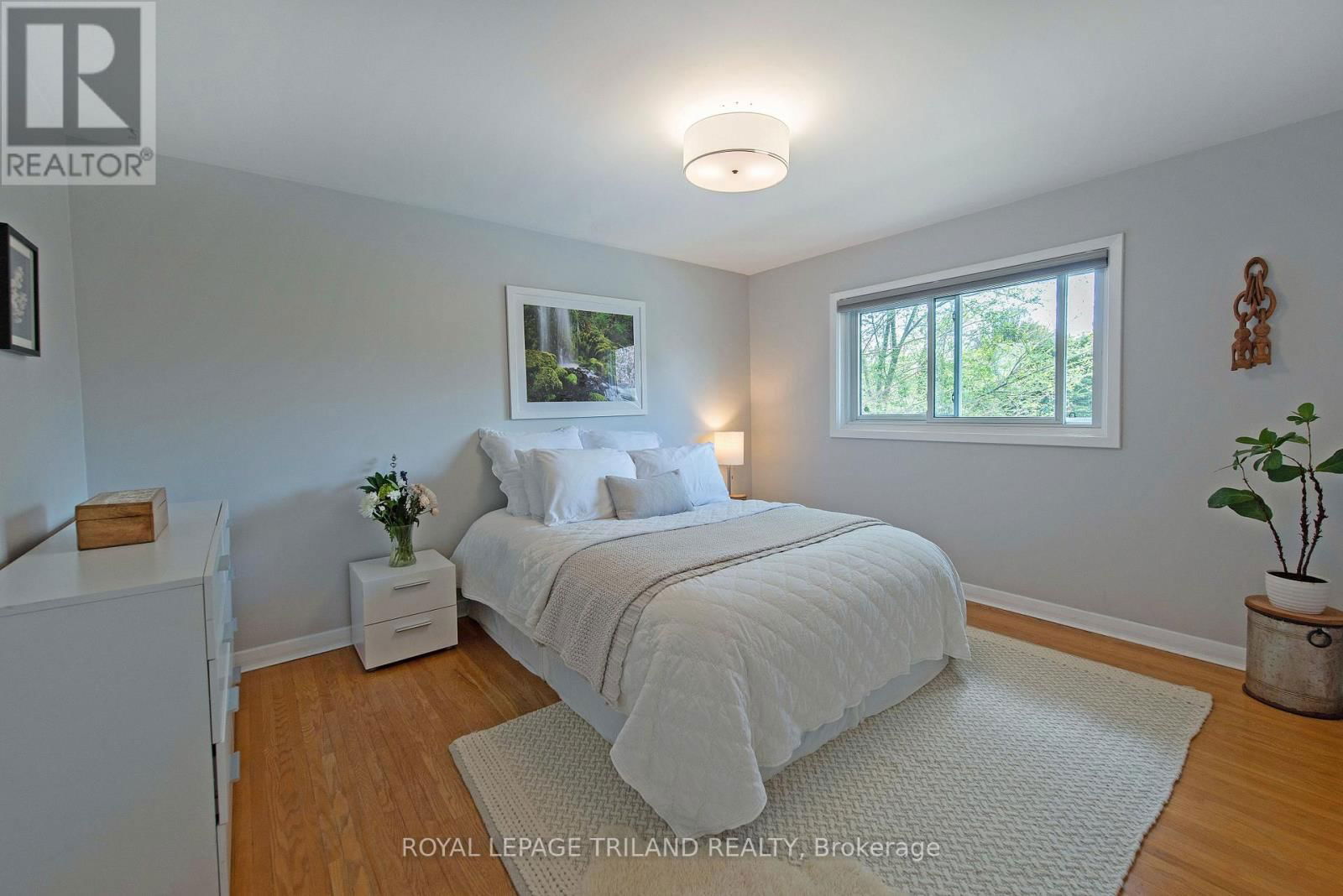673 ALGOMA AVENUE Image 12