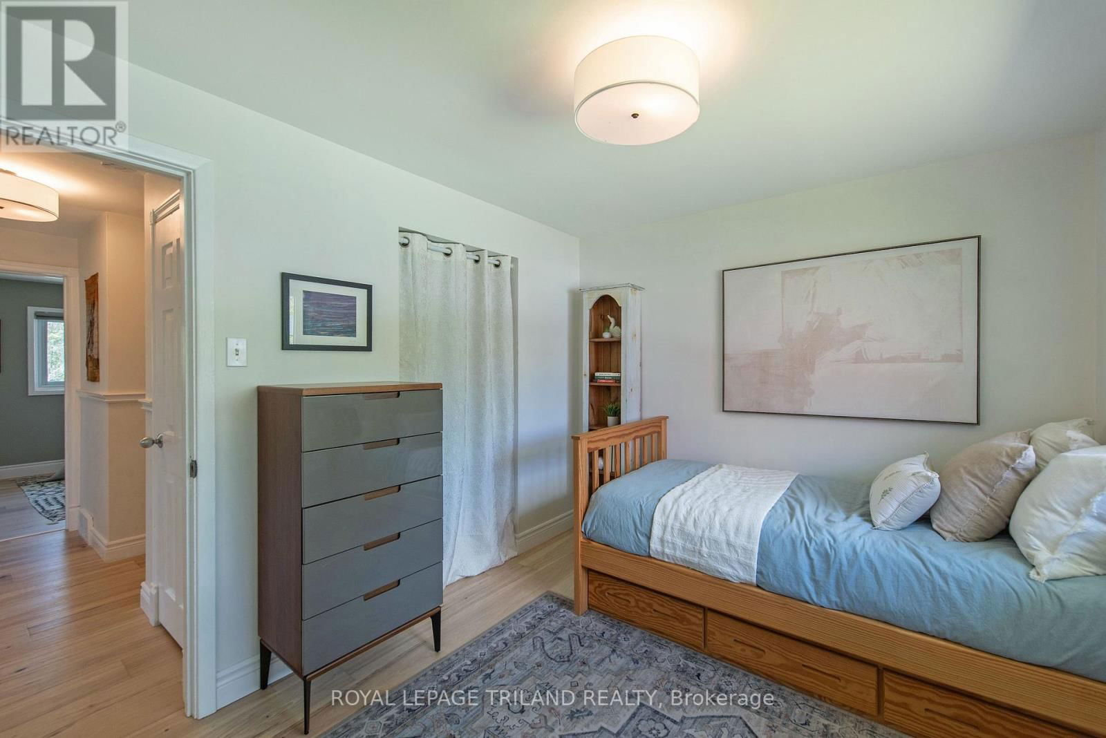 673 ALGOMA AVENUE Image 18