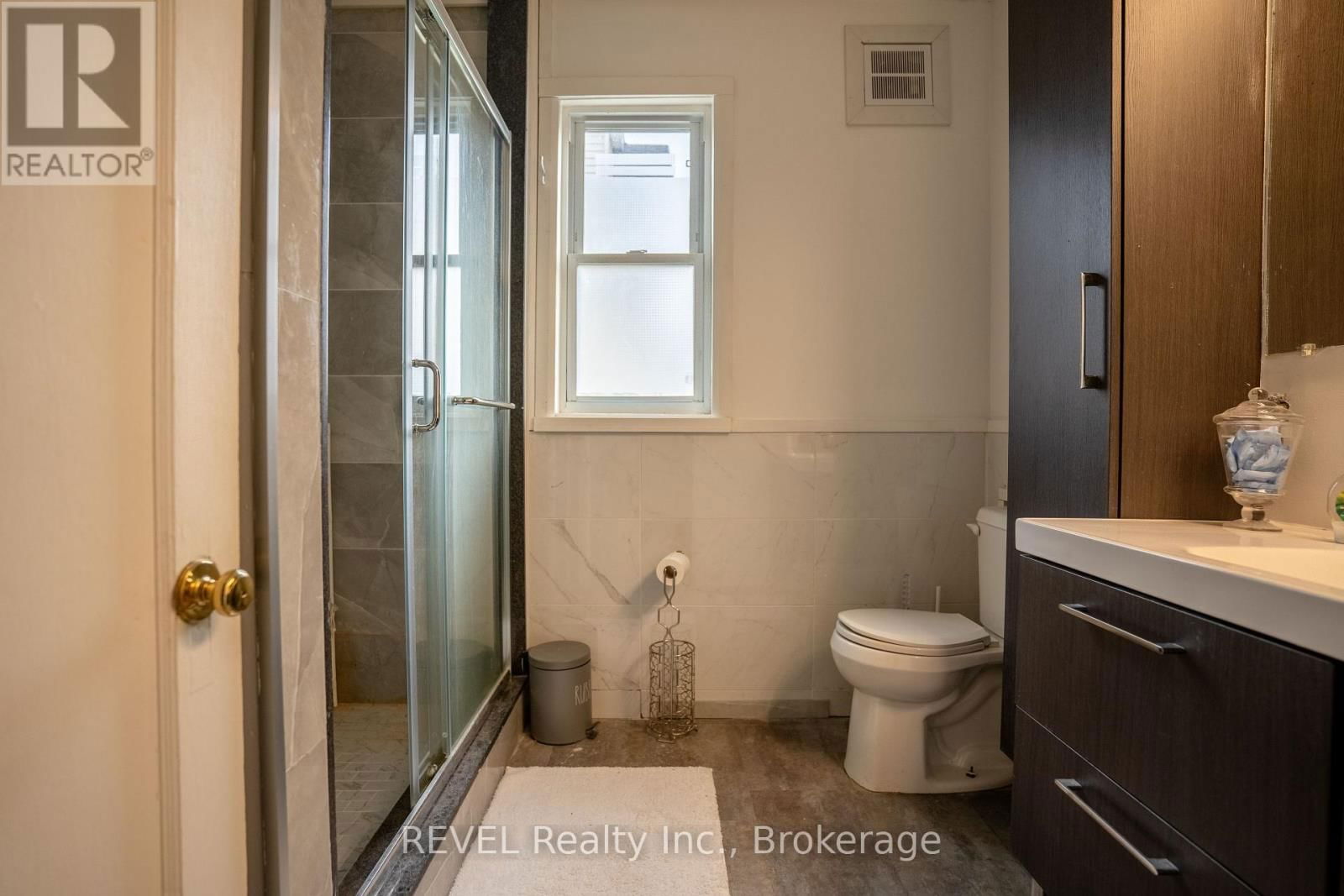 5685 TEMPERANCE AVENUE Image 10