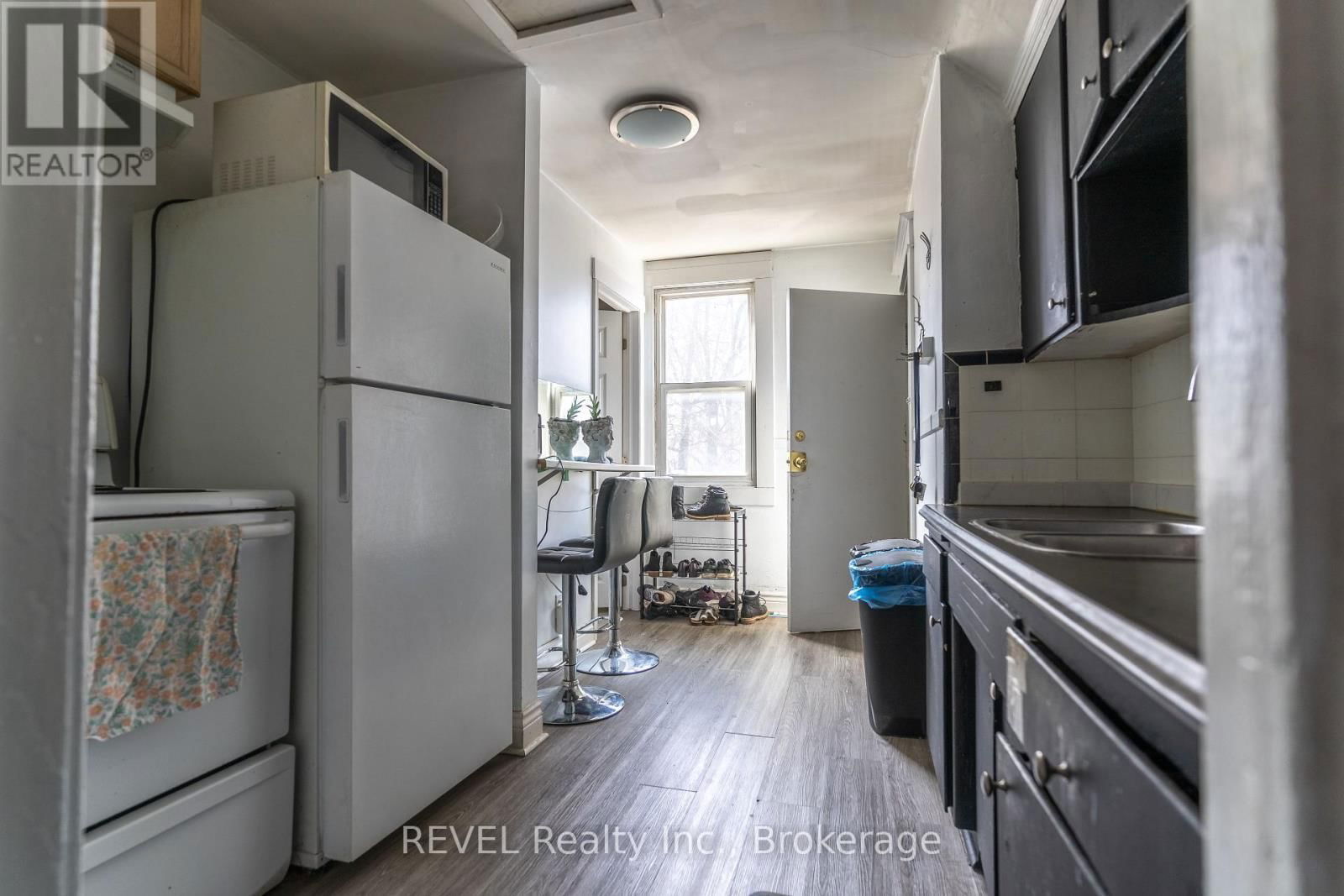 5685 TEMPERANCE AVENUE Image 14