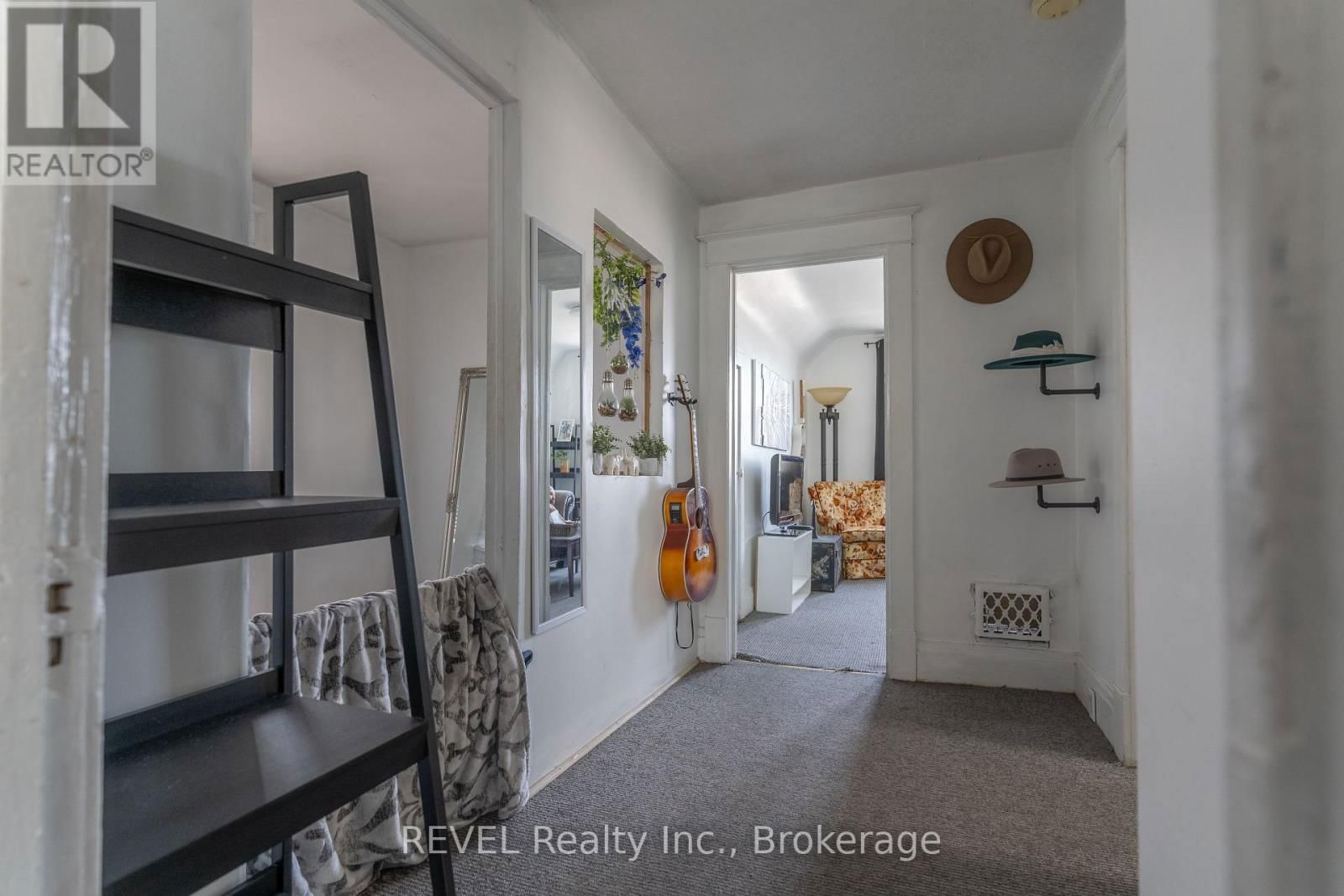 5685 TEMPERANCE AVENUE Image 15