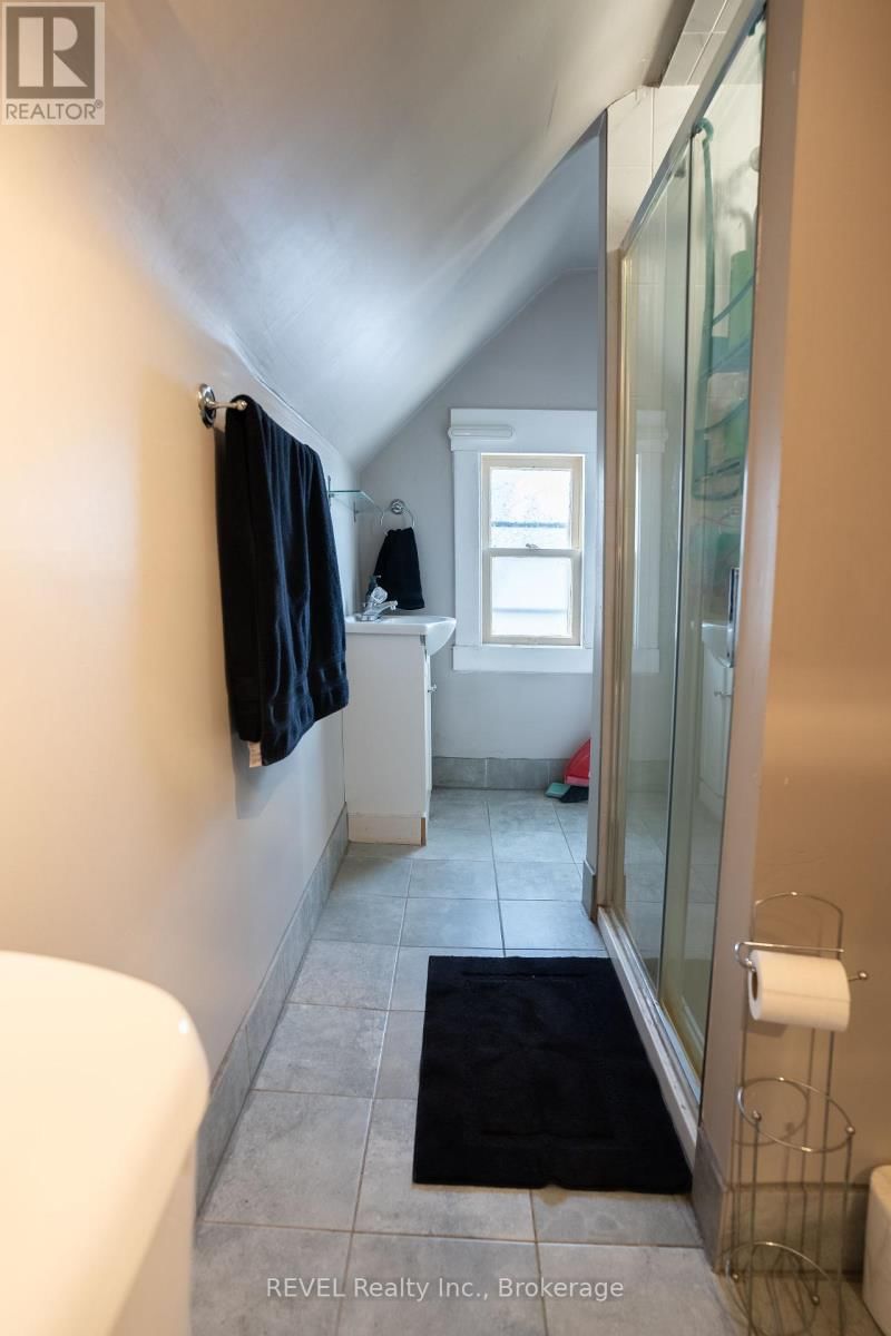 5685 TEMPERANCE AVENUE Image 17