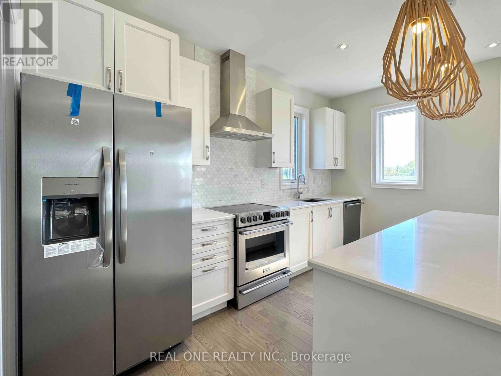 7570 GOLDENROD TRAIL Image 12