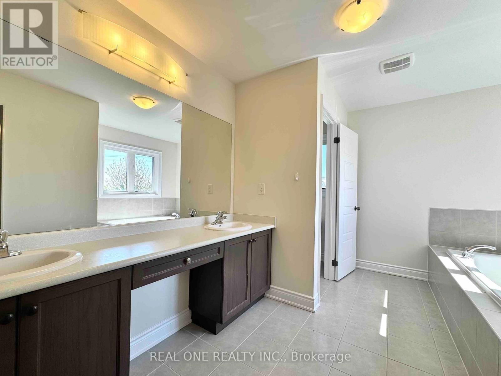 7570 GOLDENROD TRAIL Image 34