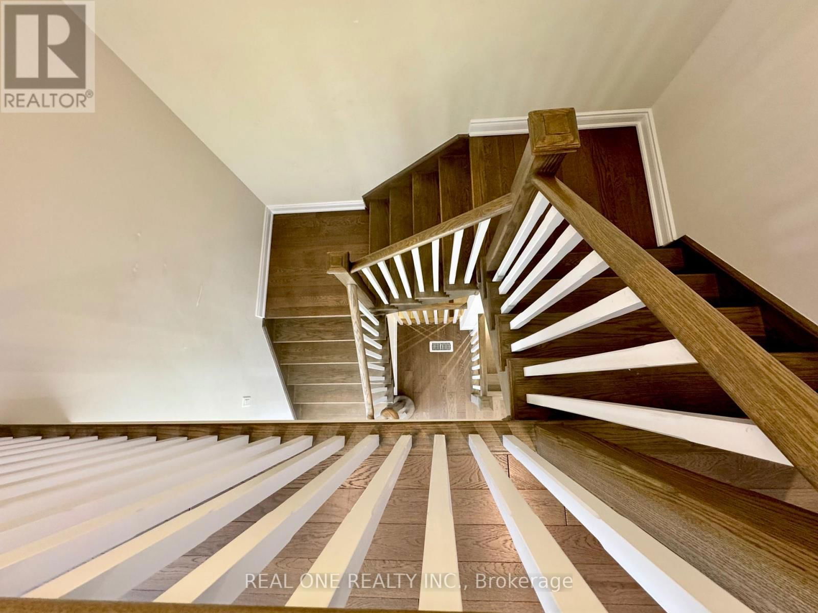 7570 GOLDENROD TRAIL Image 44