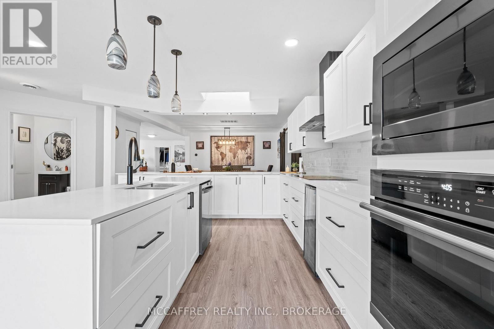 137 THOMAS STREET Image 10