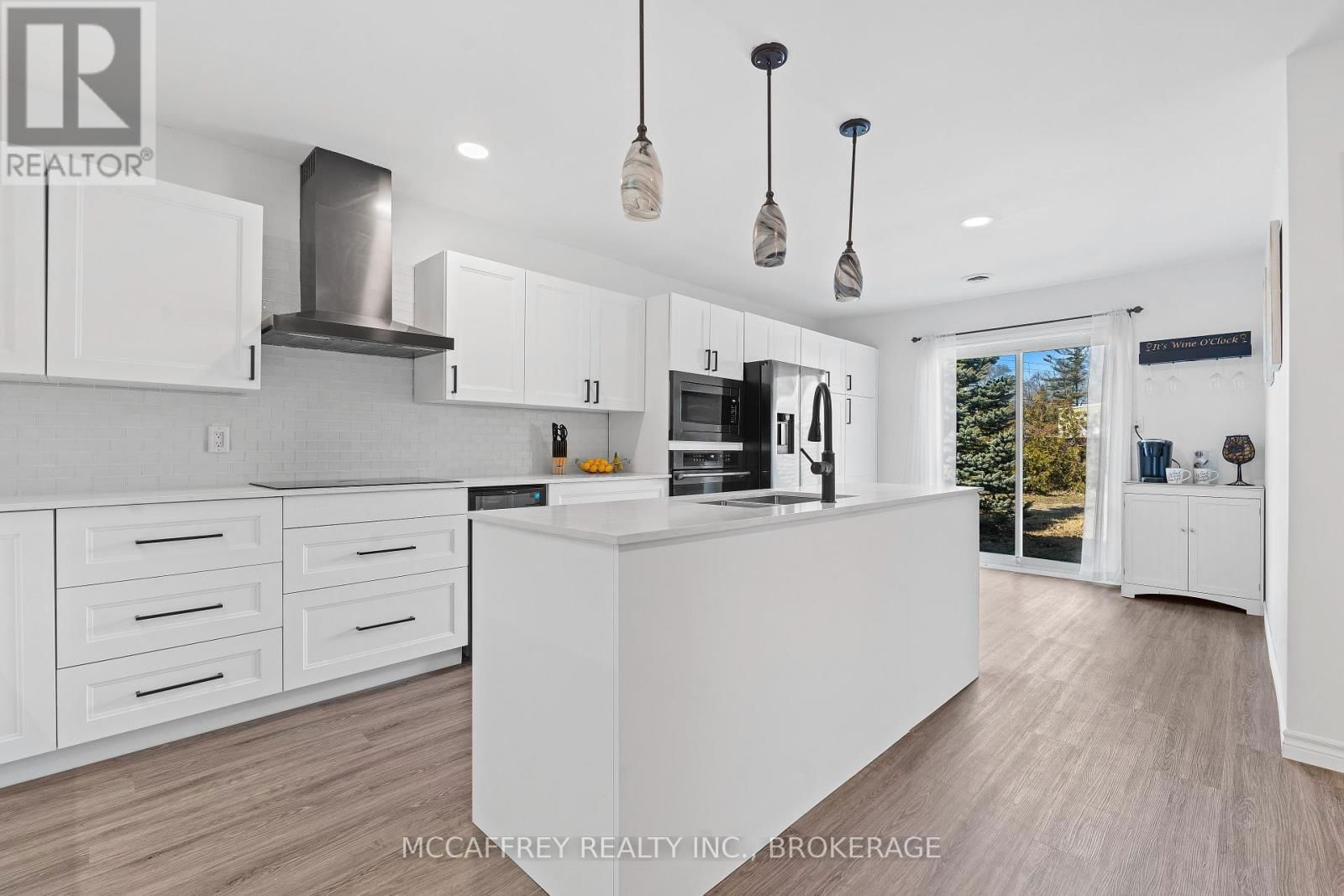 137 THOMAS STREET Image 12