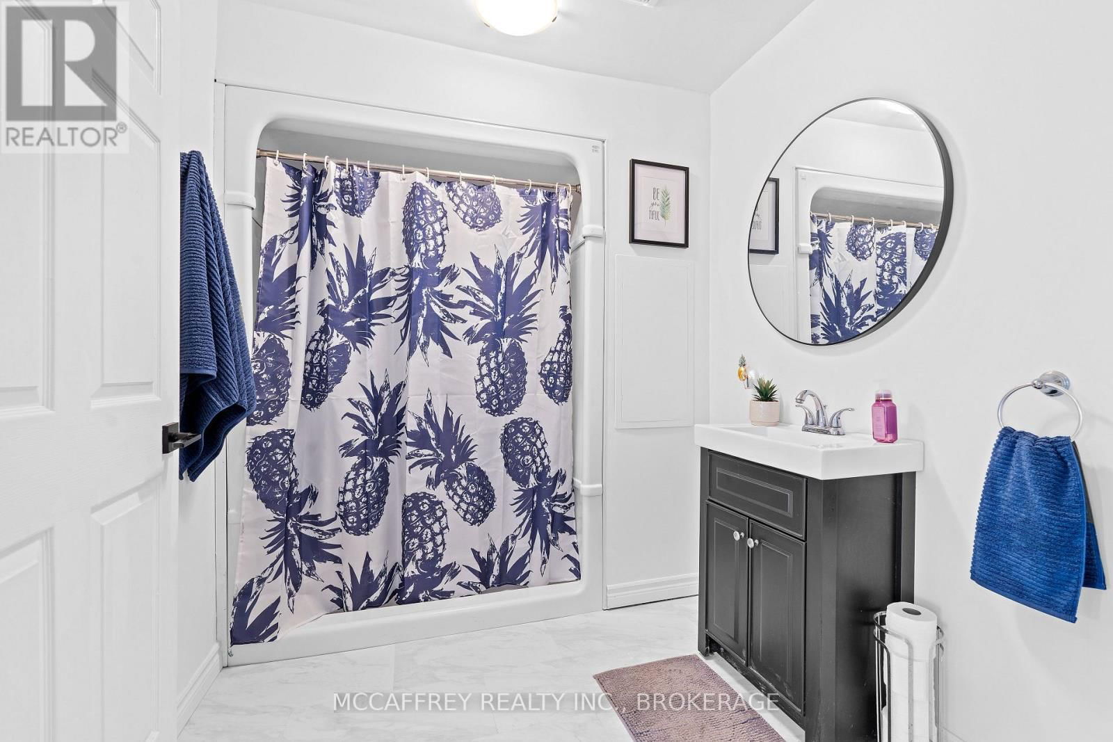 137 THOMAS STREET Image 26