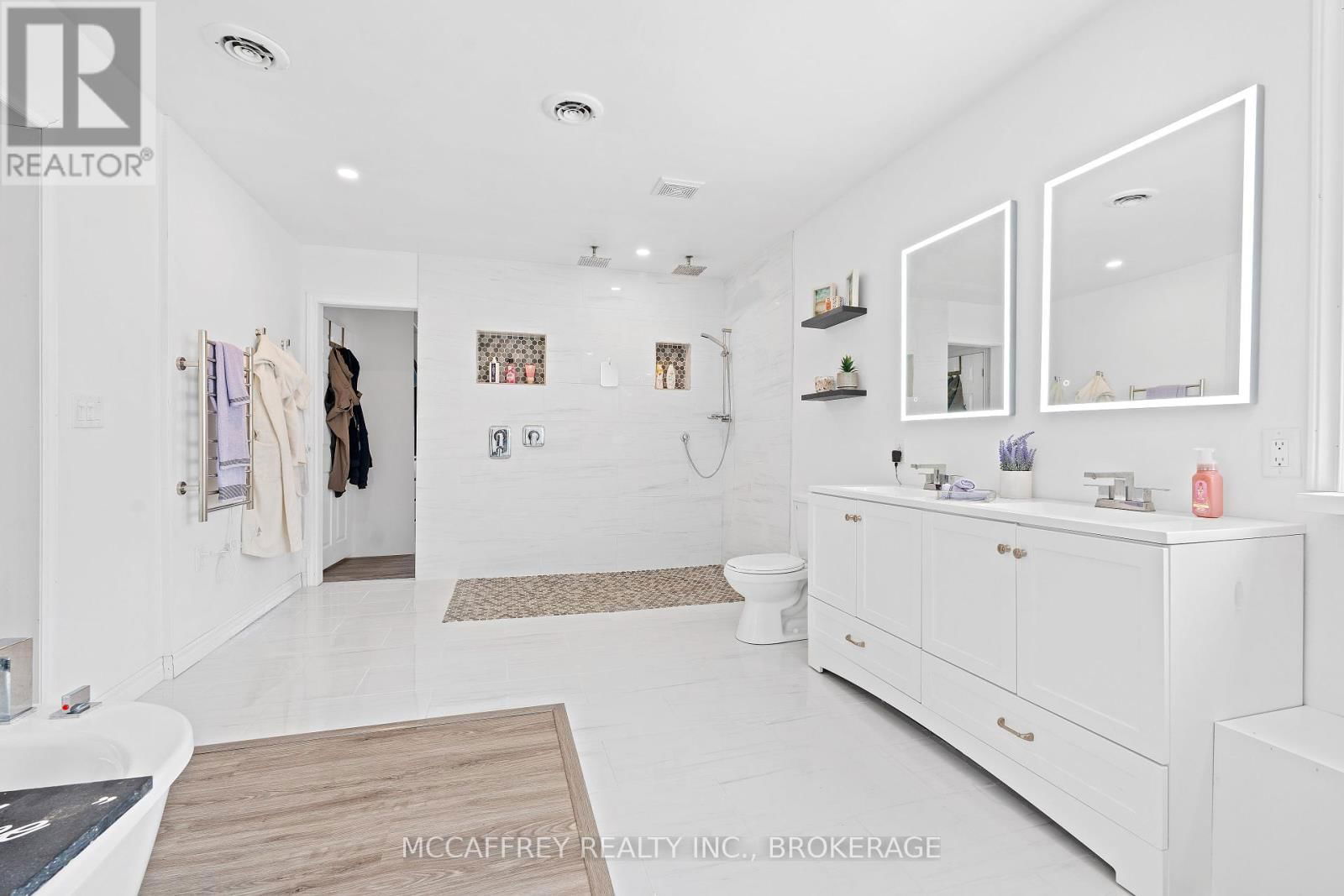 137 THOMAS STREET Image 30