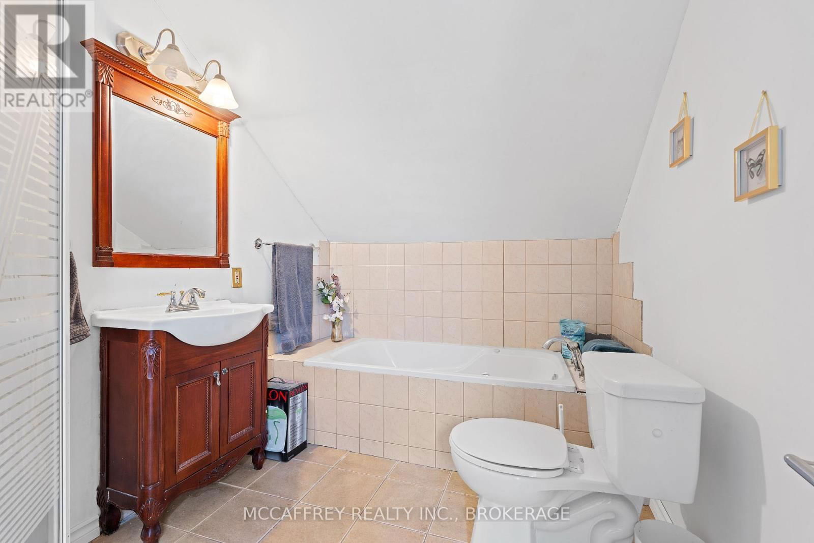 137 THOMAS STREET Image 39