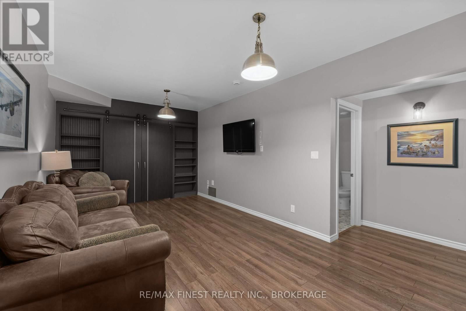 721 CHURCH ROAD Image 30