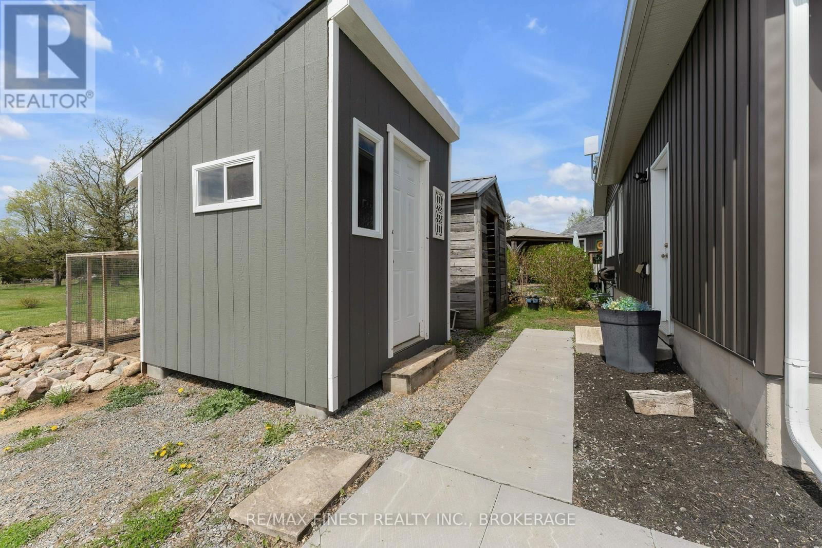 721 CHURCH ROAD Image 44