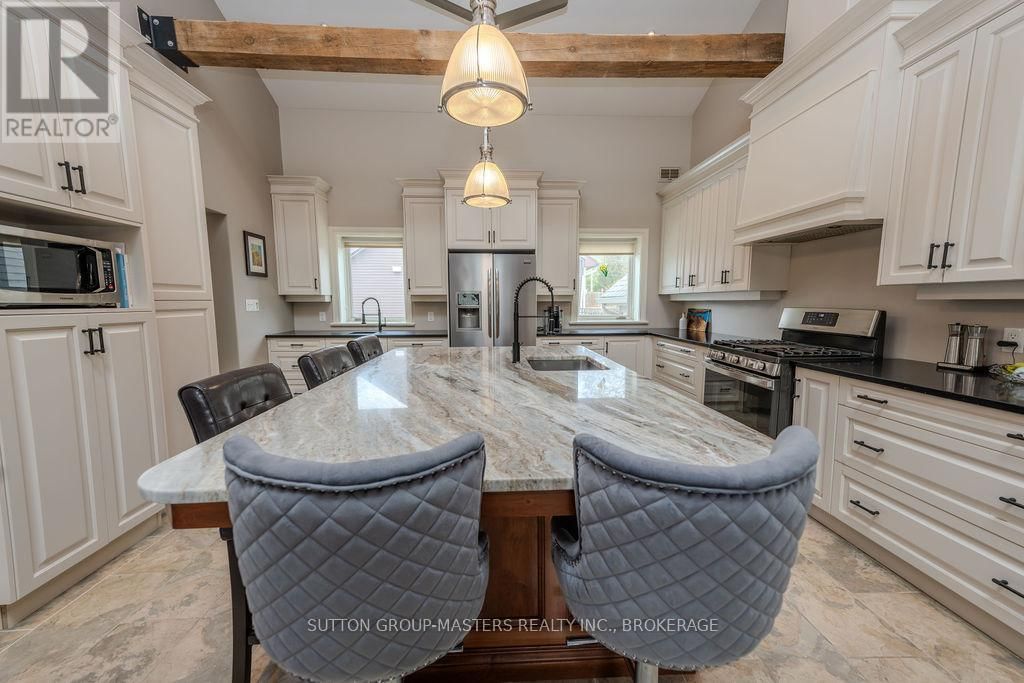 8 SPRING STREET Image 13