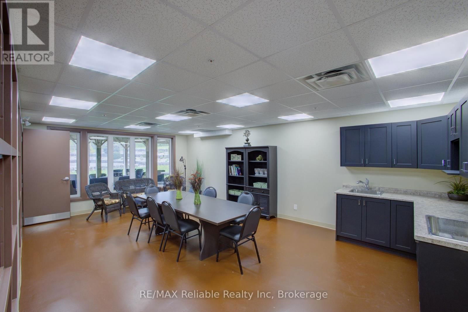 16 STORNOWAY CRESCENT Image 41