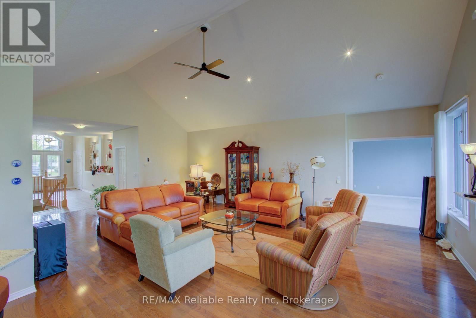 16 STORNOWAY CRESCENT Image 6
