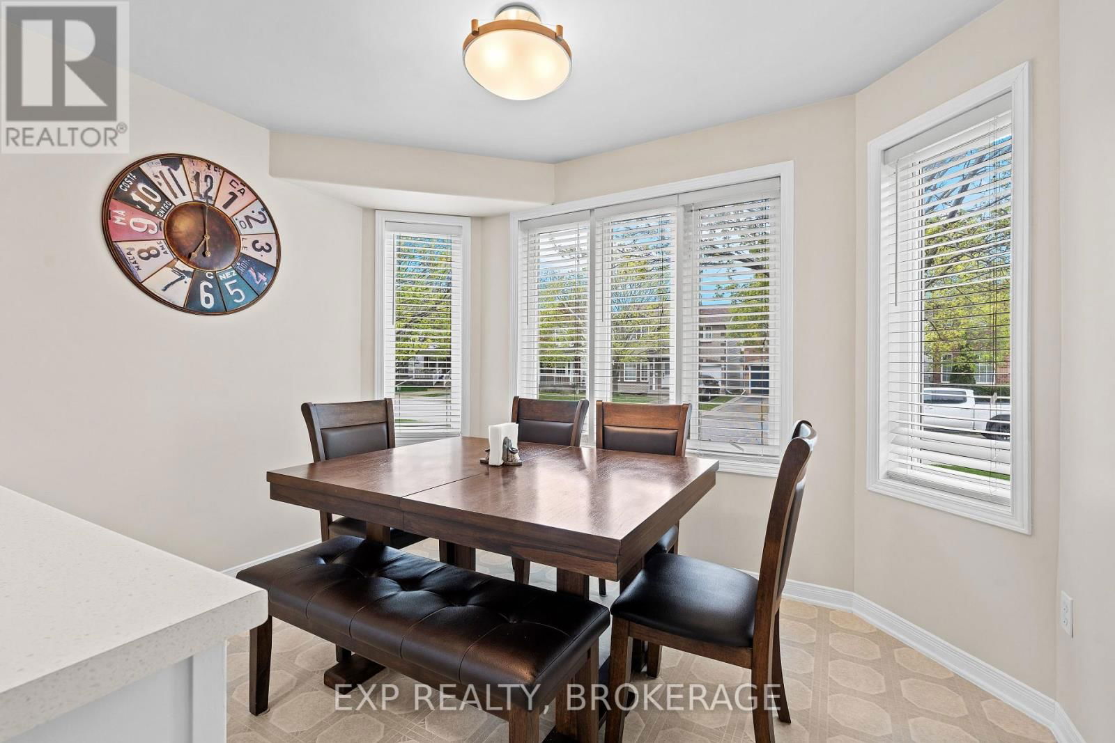 435 FIELDSTONE DRIVE Image 10