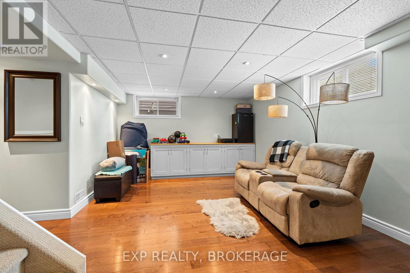 435 FIELDSTONE DRIVE Image 25