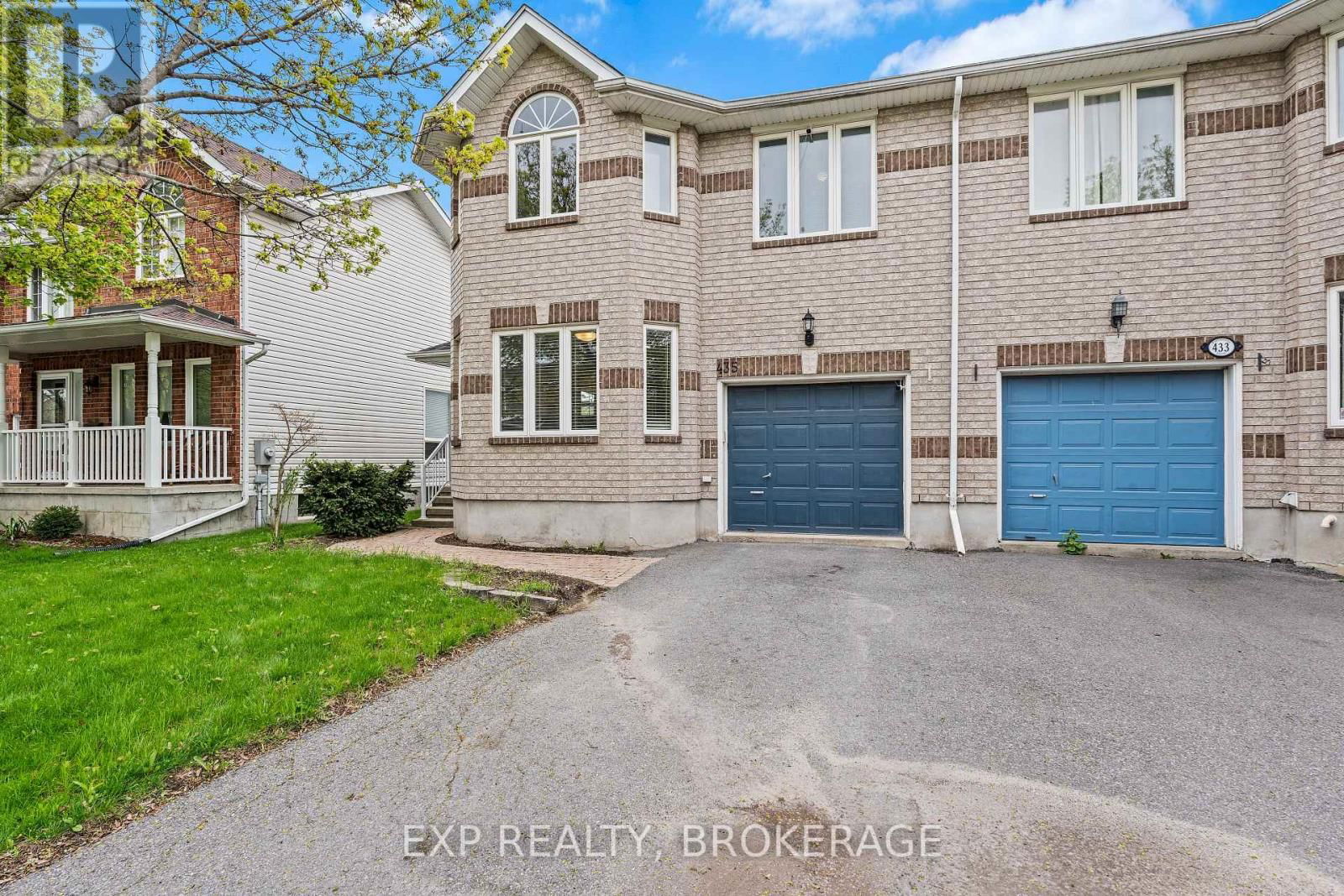 435 FIELDSTONE DRIVE Image 3