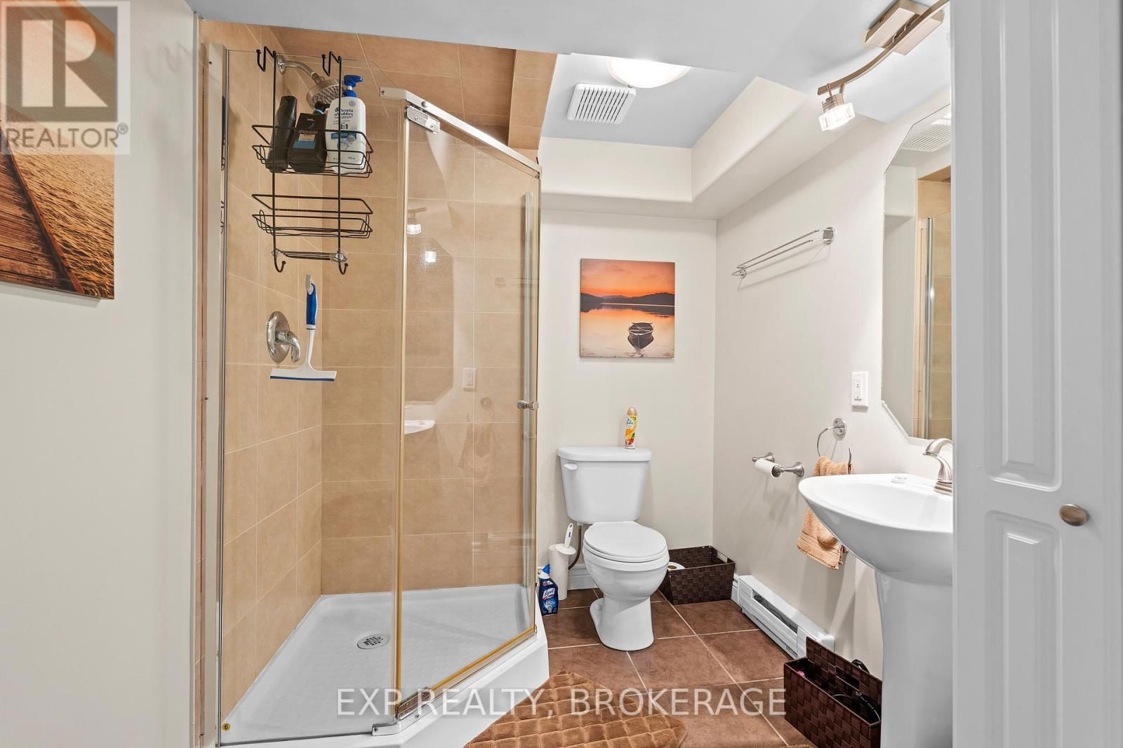435 FIELDSTONE DRIVE Image 30
