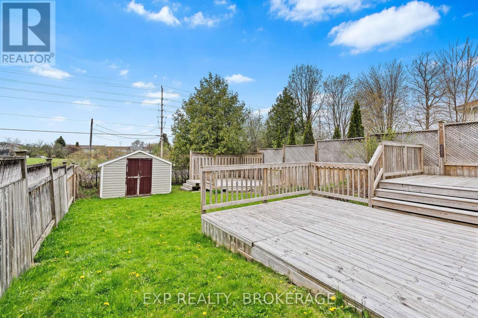 435 FIELDSTONE DRIVE Image 31