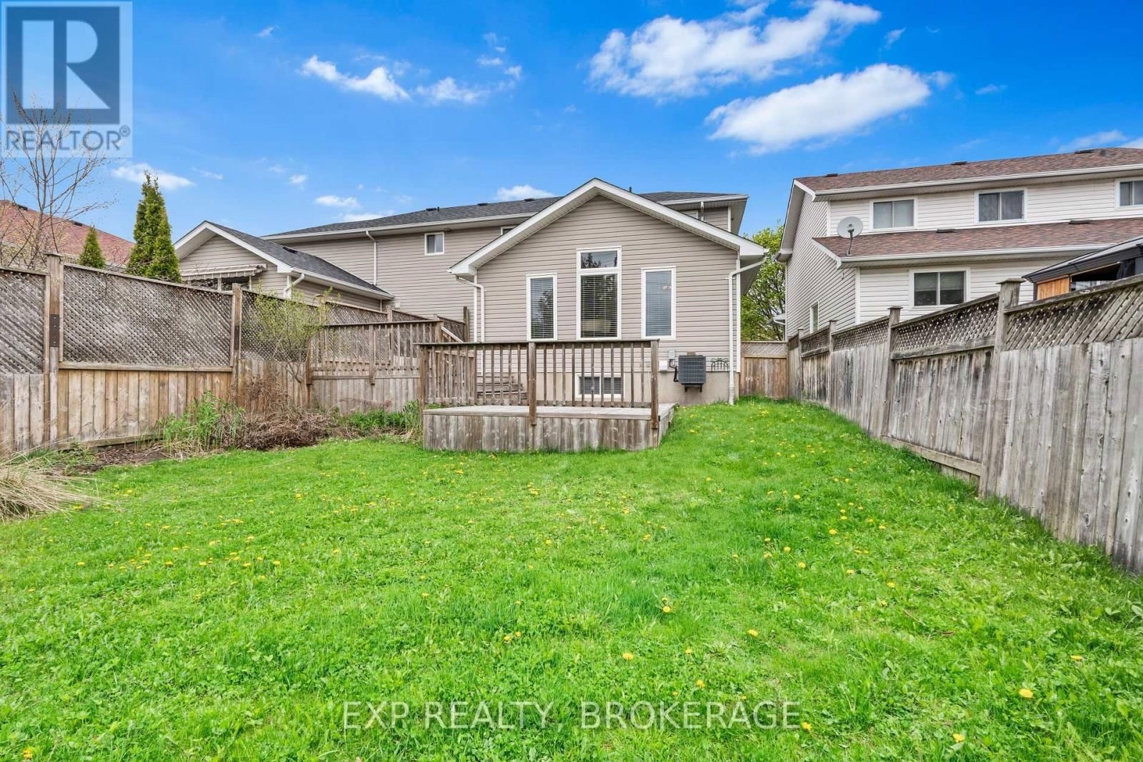 435 FIELDSTONE DRIVE Image 37