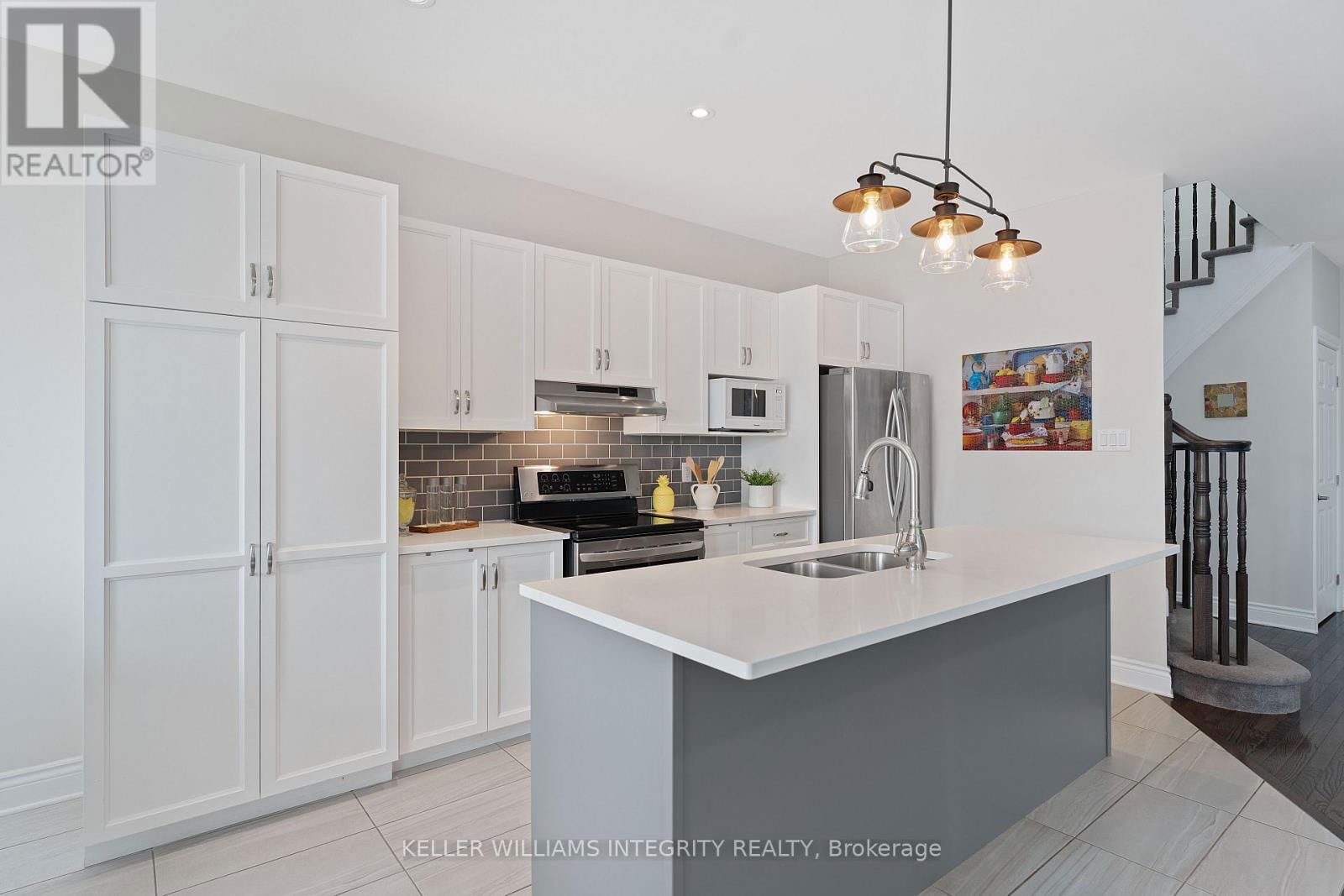 296 BERT HALL STREET Image 10